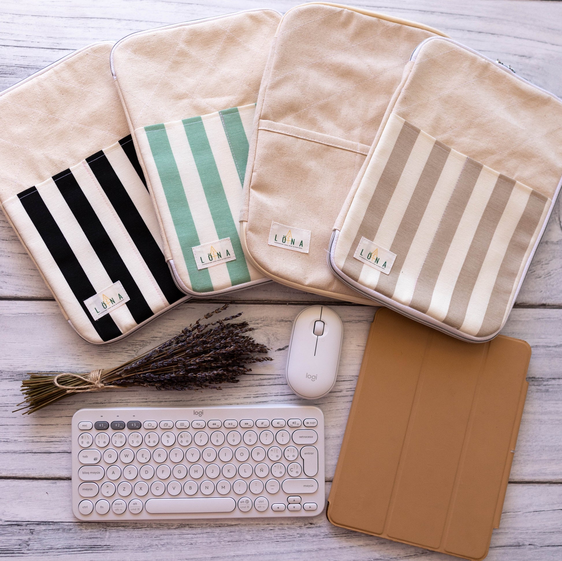 FUNDA NOTEBOOK