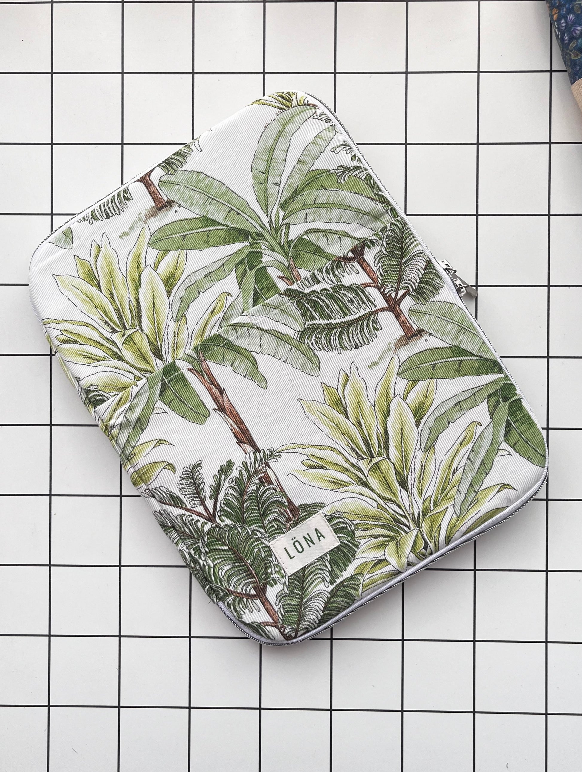 FUNDA NOTEBOOK