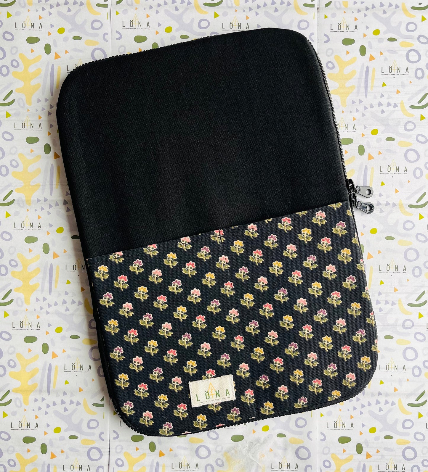 FUNDA NOTEBOOK